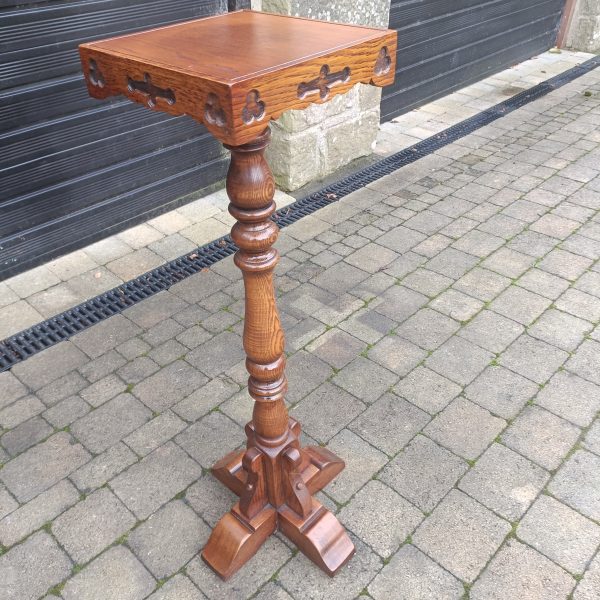 Church Pine Religious Stand. - Image 3