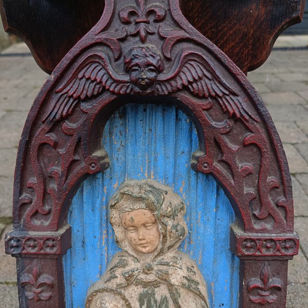 Church " Madonna and Child"Plaque in Gothic Frame. Possibly French. Probably wood. - Image 2