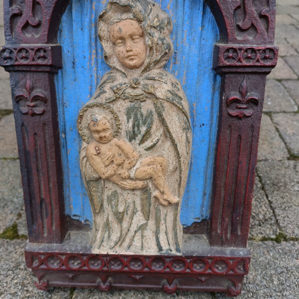 Church " Madonna and Child"Plaque in Gothic Frame. Possibly French. Probably wood. - Image 4