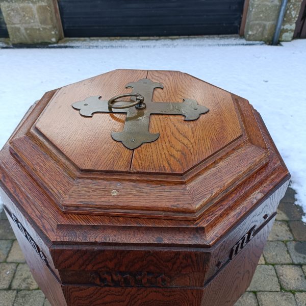 Amazing Large Church Baptism Pine Font. C 1880.Original Copper Water Bowl. - Image 5