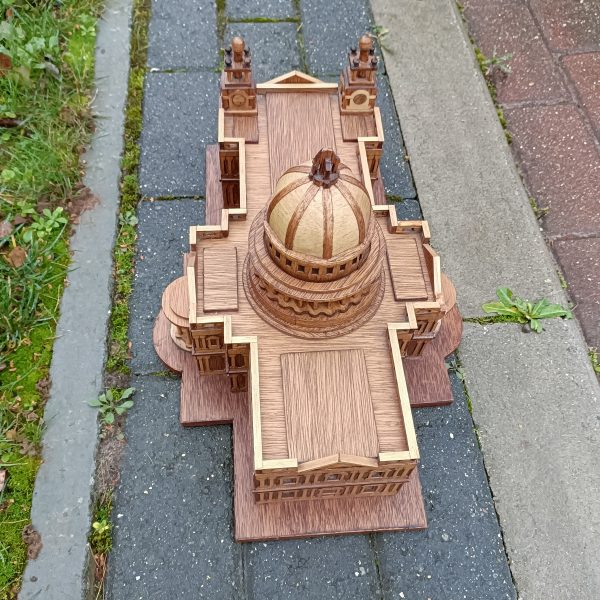 Amazing Wooden Model Of the West Front of the Old St Pauls Cathedral . - Image 2