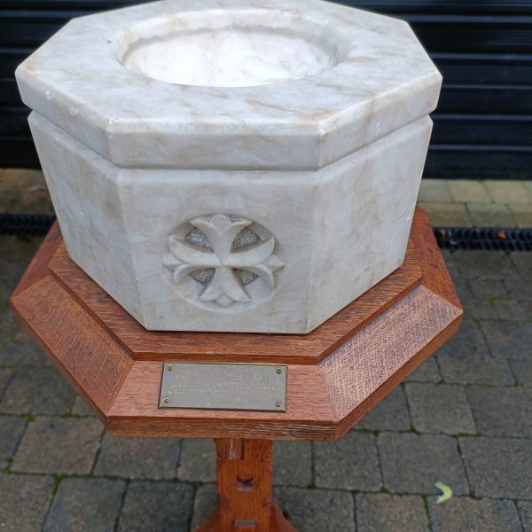 Church Pine and Carved Marble Font. - Image 2
