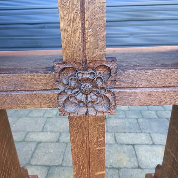 English Church Oak Lectern. C1885 - Image 7