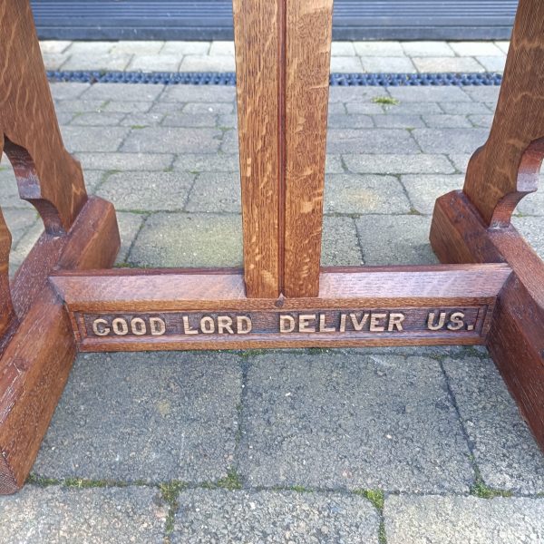 English Church Oak Lectern. C1885 - Image 5