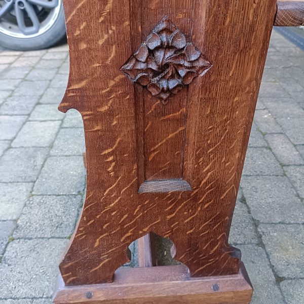English Church Oak Lectern. C1885 - Image 8