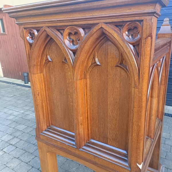 English Church Oak and Pine Gothic Pulpit. C1880 - Image 2