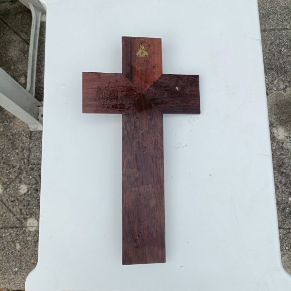 French Oak Church Hanging CVrucifix. Bevelled Edge.14 ins x 7.5 ins. Can Post. - Image 3