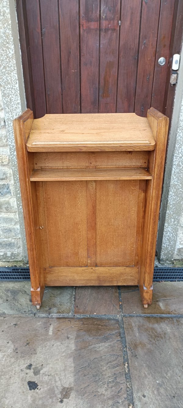 English Oak Gothic Church Lectern. C1895 - Image 5