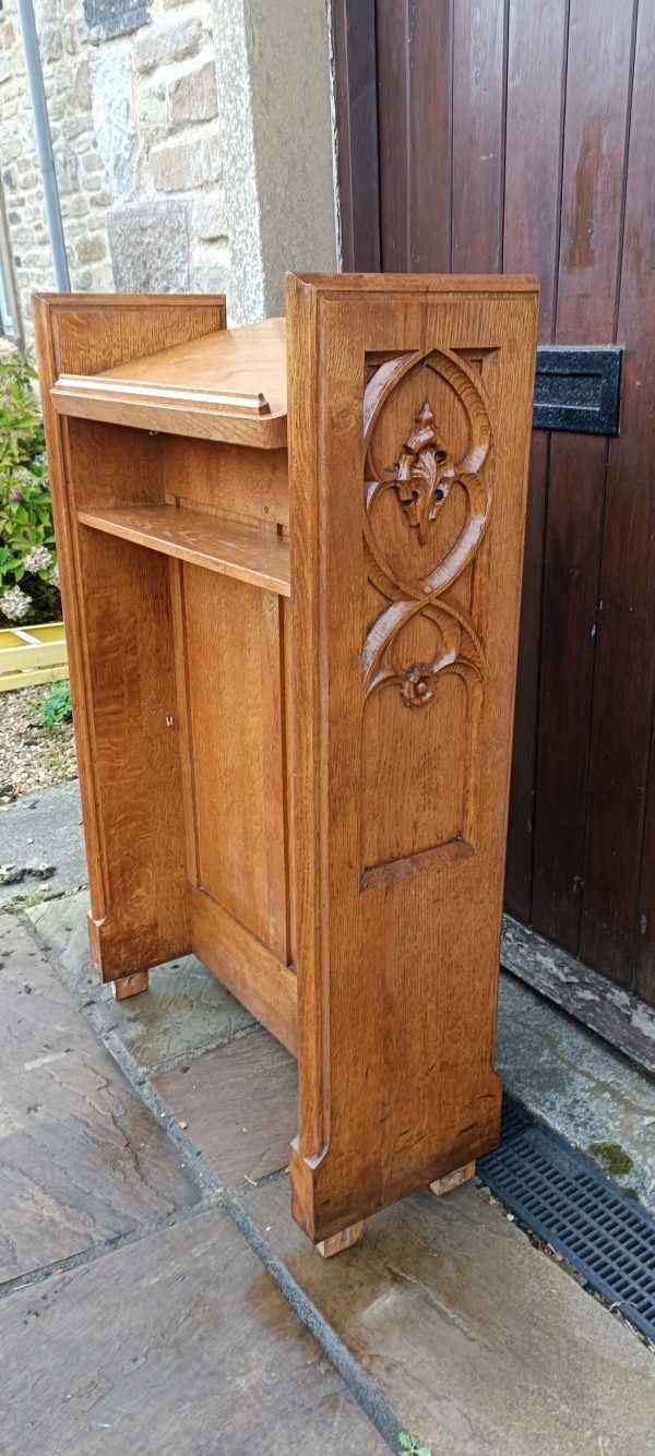 English Oak Gothic Church Lectern. C1895 - Image 6